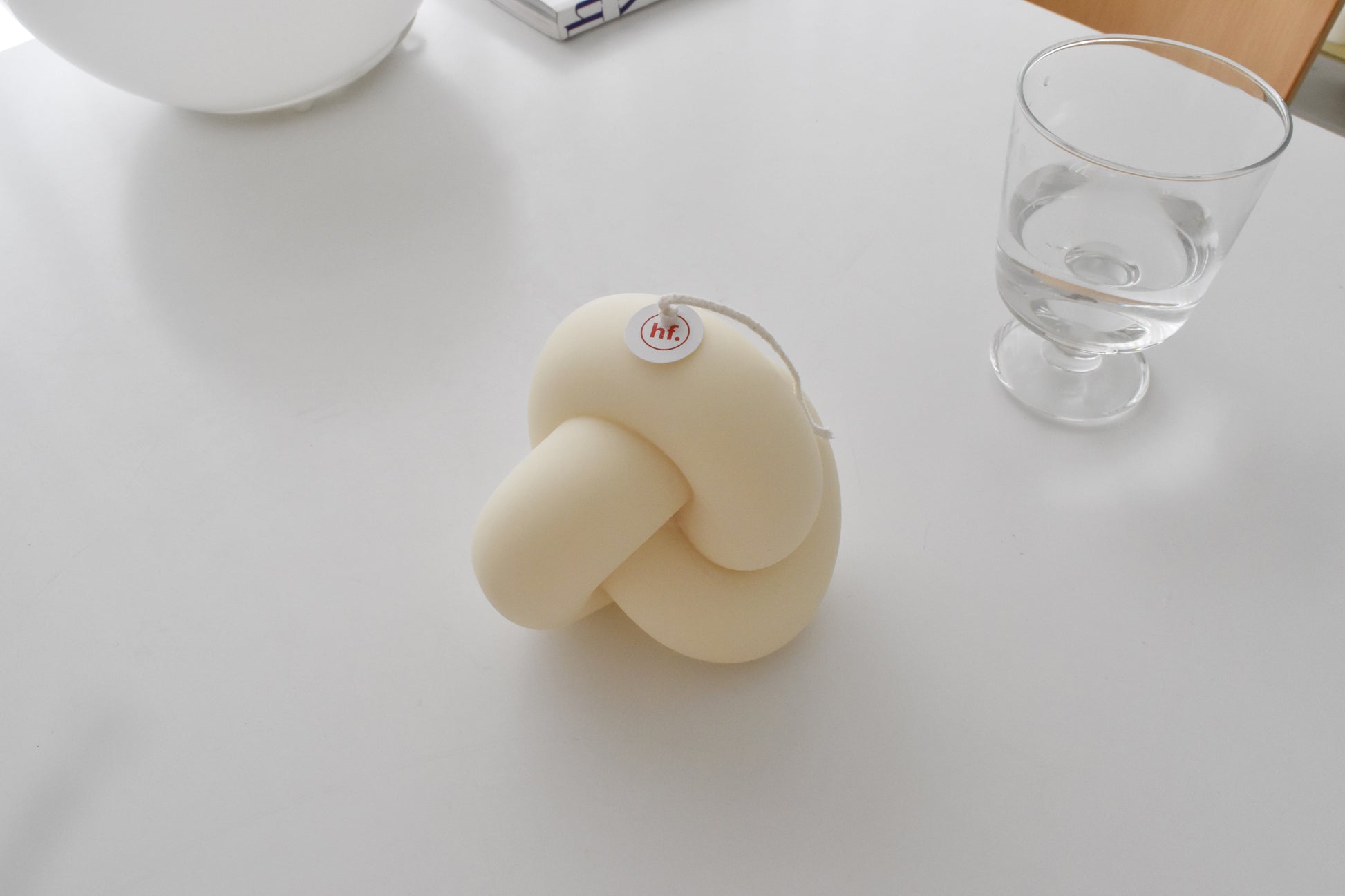 Tube Knot Candle，韓國設計品牌，天然大豆香氛蠟燭