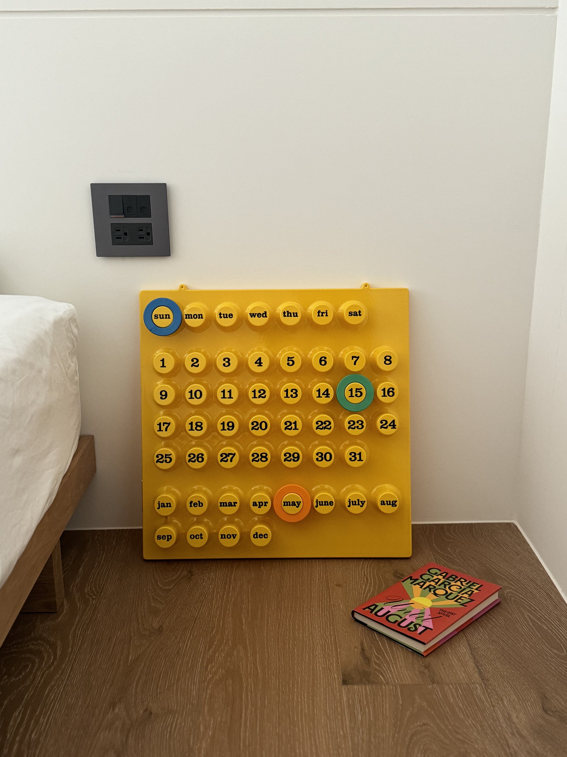 PERPETUAL CALENDAR (YELLOW) 義大利設計萬年曆（黃）