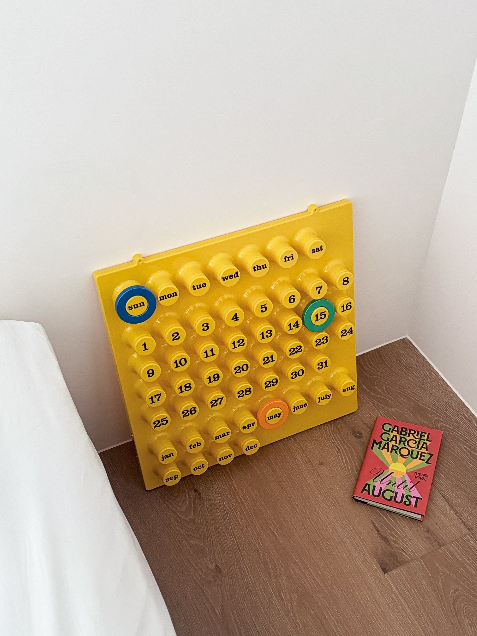 PERPETUAL CALENDAR (YELLOW) 義大利設計萬年曆（黃）