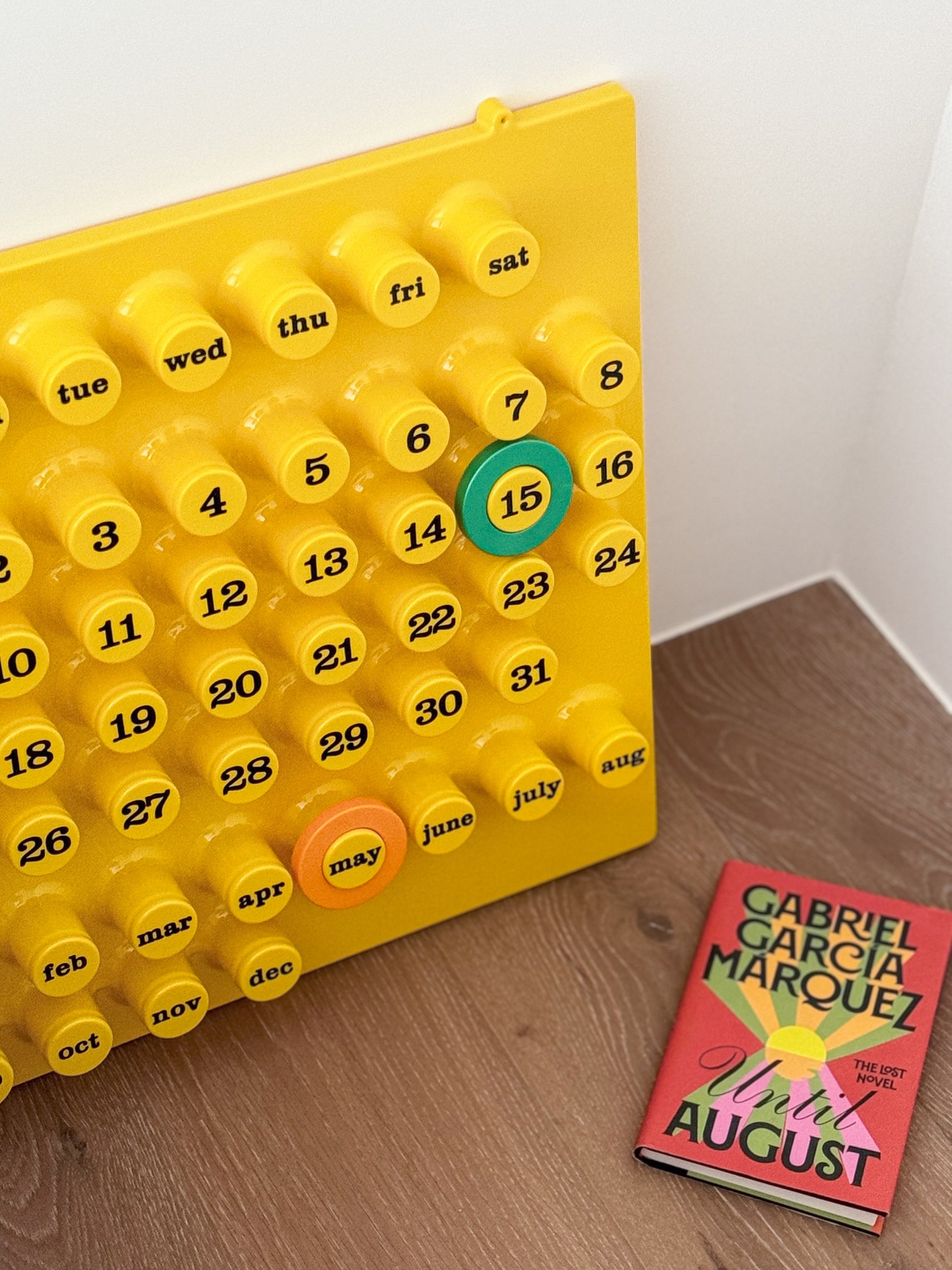 PERPETUAL CALENDAR (YELLOW) 義大利設計萬年曆（黃）