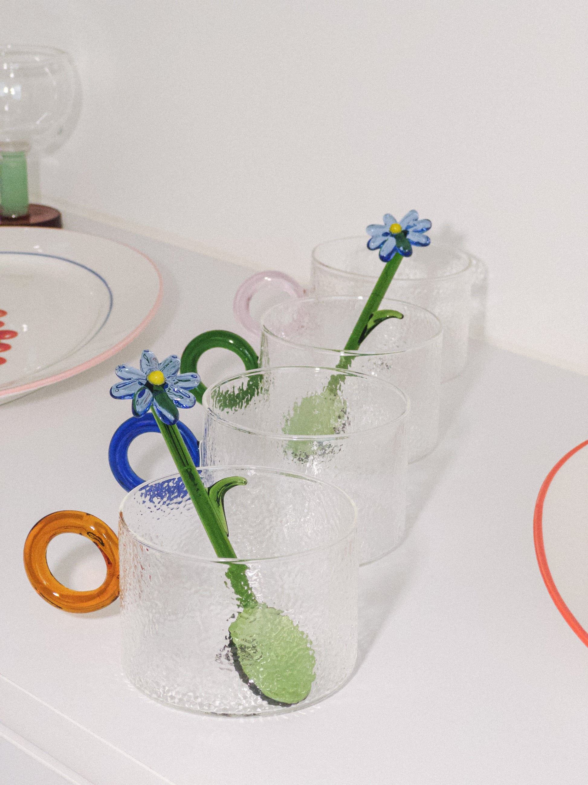 Glass chiquito set of 4 彩色玻璃圈小杯 （四只)