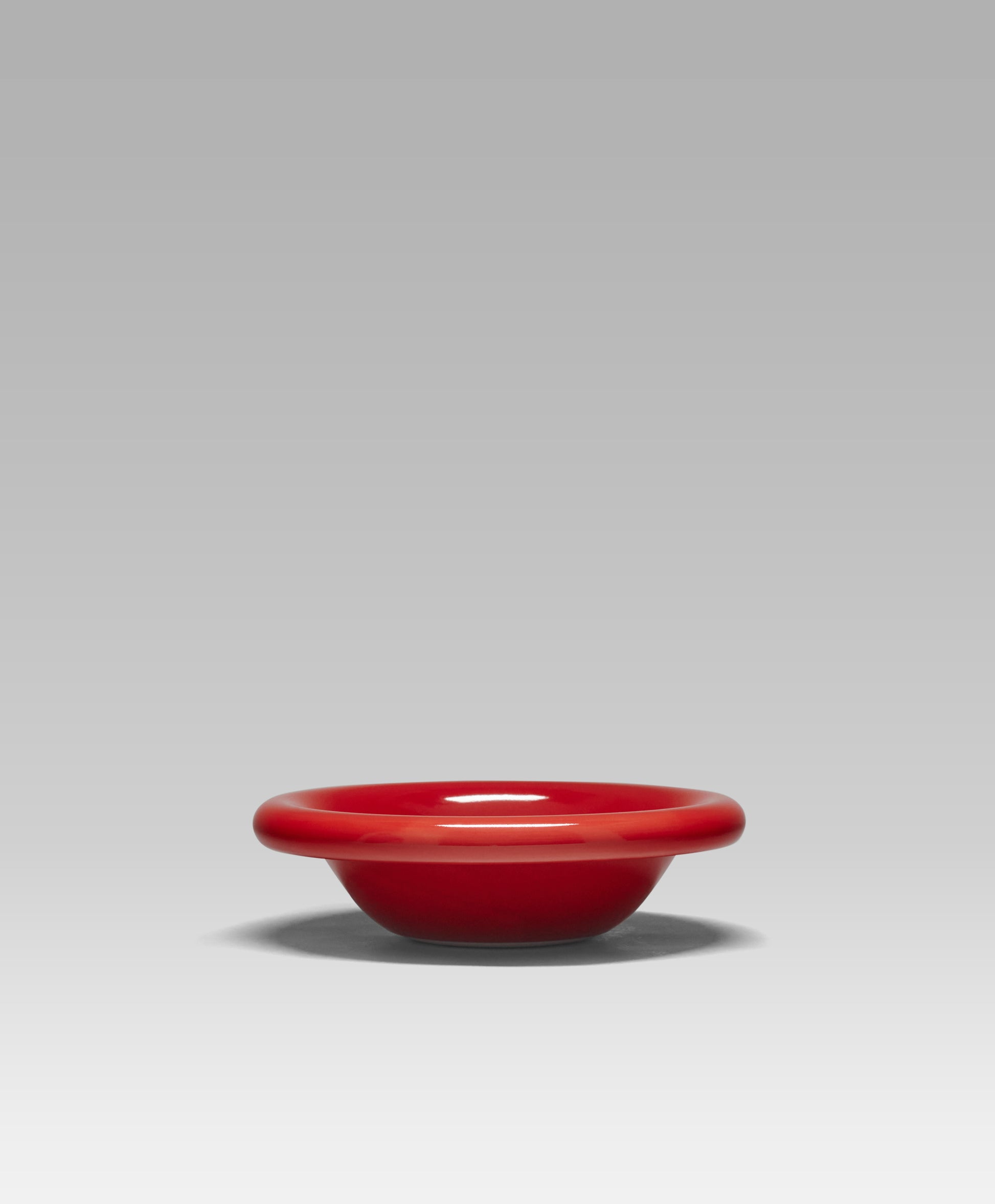 澳洲設計品牌，Softedge Breakfast Bowl早餐碗，Tomato 紅，日本手工製高品質陶瓷，圓潤質感，平視圖